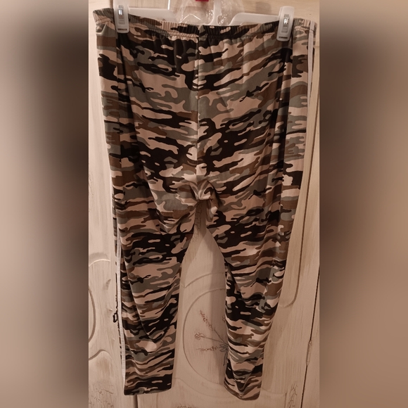 Camouflage Leggings - Picture 4 of 6